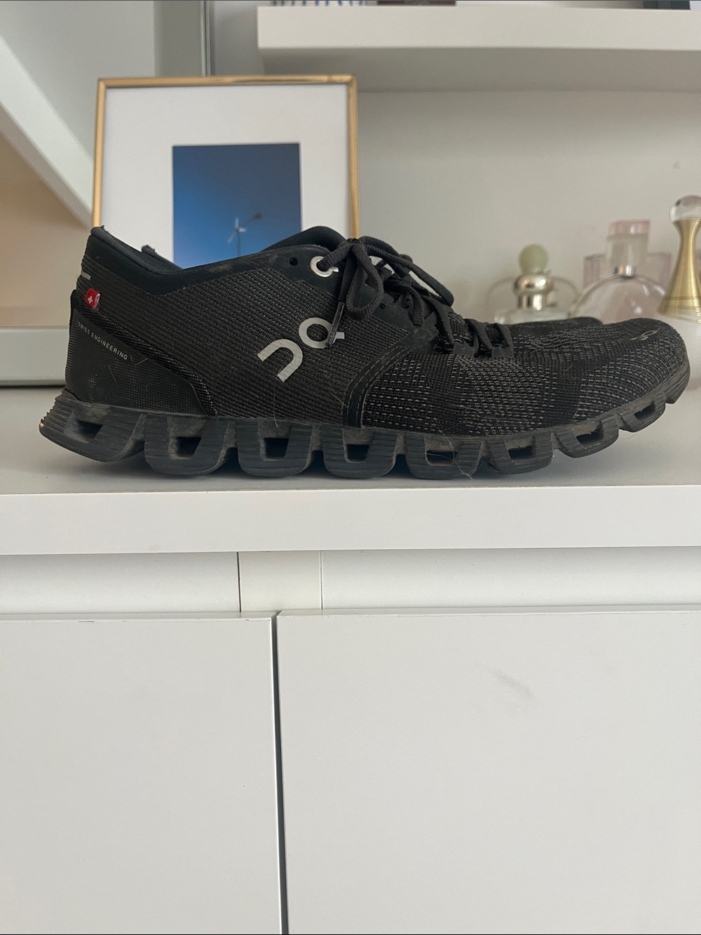 On Running Black Women’s Cloud Athletic Shoes